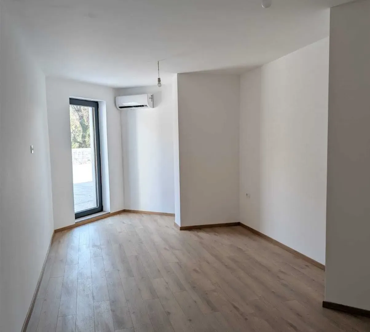 Sale, apartment, 109m², Kamenovo, Budva