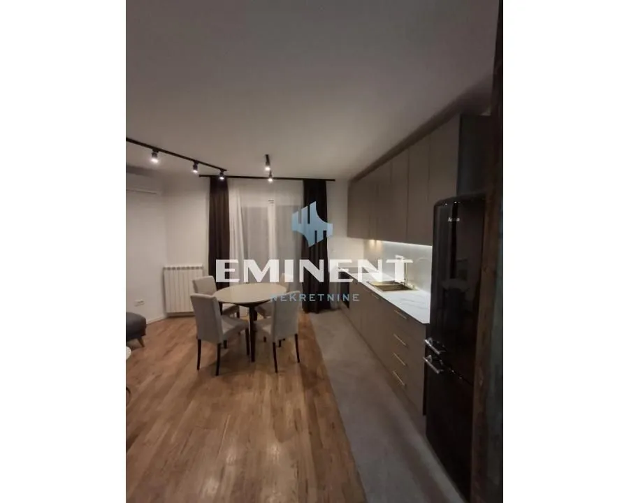 Izdavanje, dvosoban stan, 48m², Lekino Brdo, Voždovac Sve Podlokacije