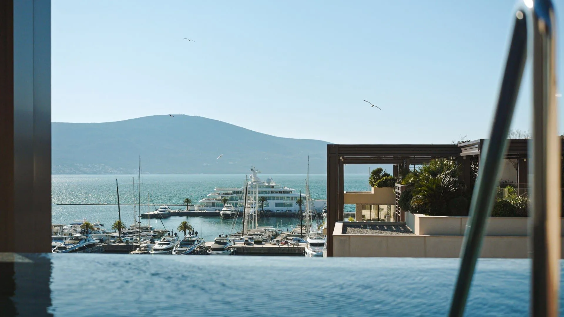 Sale, three bedroom apartment, 437m², Porto Montenegro, Tivat