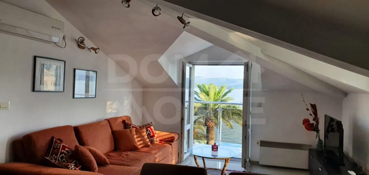 Rent, two bedroom apartment, 75m², Tivat, Crna Gora