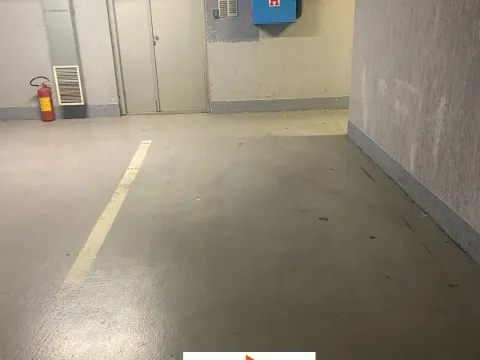 Parking garaža in Preko Morače