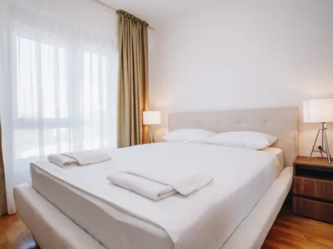 Rent, one bedroom apartment, 46m², Bečići, Budva - image 10