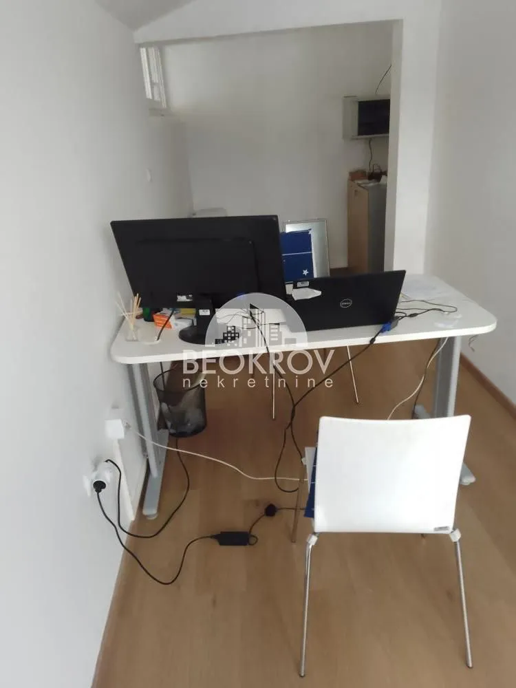 Izdavanje, poslovni prostor, 56m², Kluz, Zvezdara Sve Podlokacije