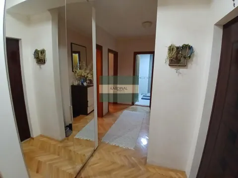 Prodaja, trosoban stan, 85m², Centar, Jagodina - image 7