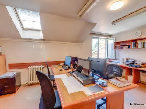 Sale, house, 285m², Bezanijska Kosa 1, Bežanijska Kosa Sve Podlokacije - image 17