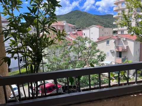 Rent, one bedroom apartment, 45m², Centar, Budva - image 6
