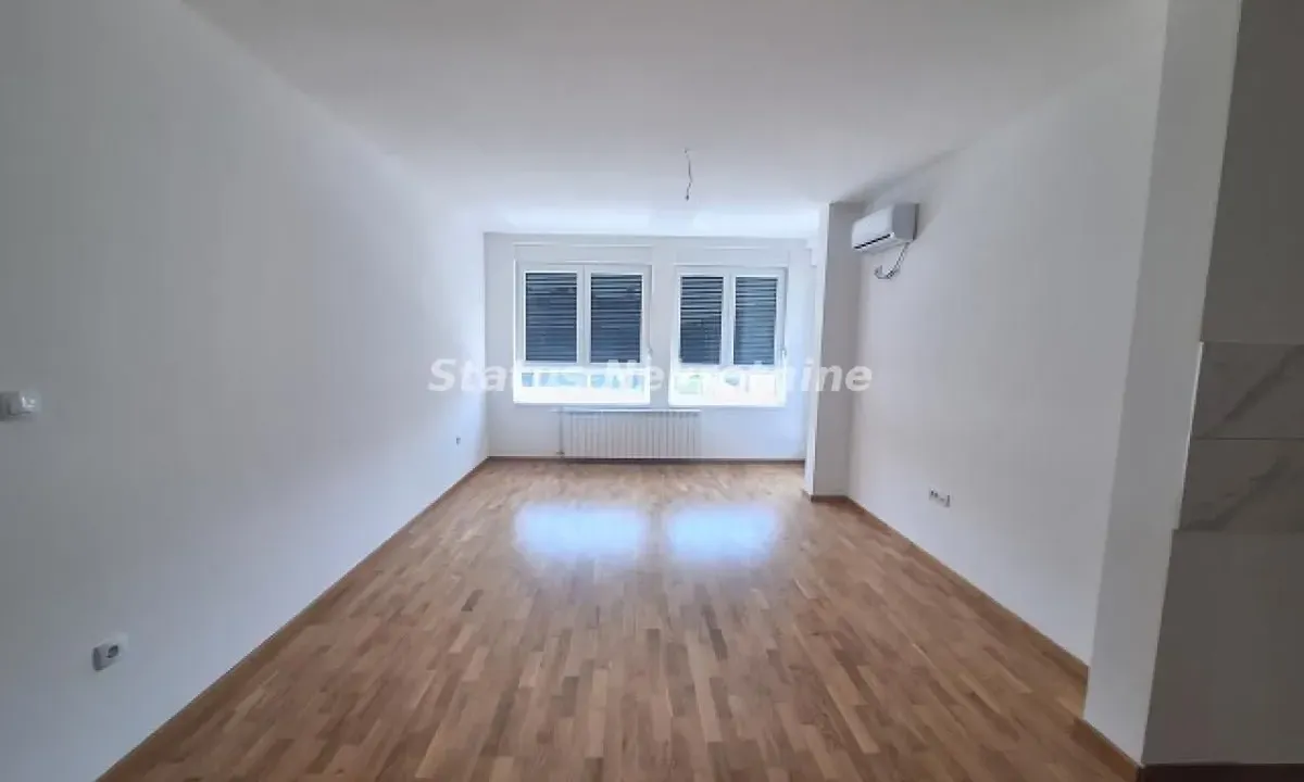 Izdavanje, trosoban stan, 90m², Telep, Novi Sad Sve Podlokacije