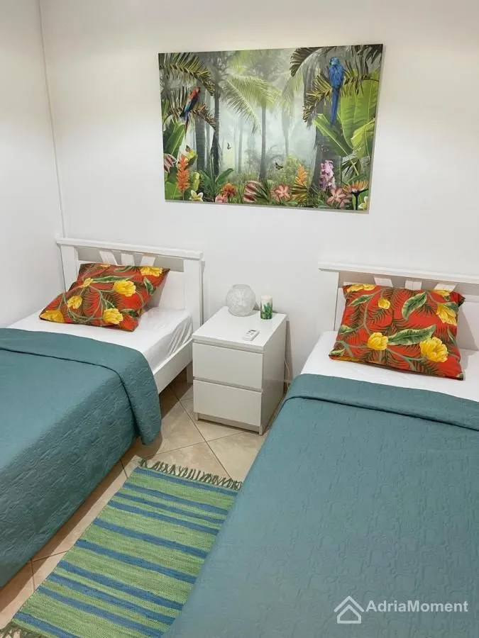 Prodaja, kuća, 118m², Krašići, Tivat