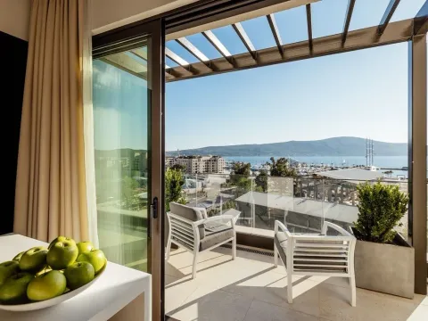 Sale, two bedroom apartment, 179m², Porto Montenegro, Tivat - image 7