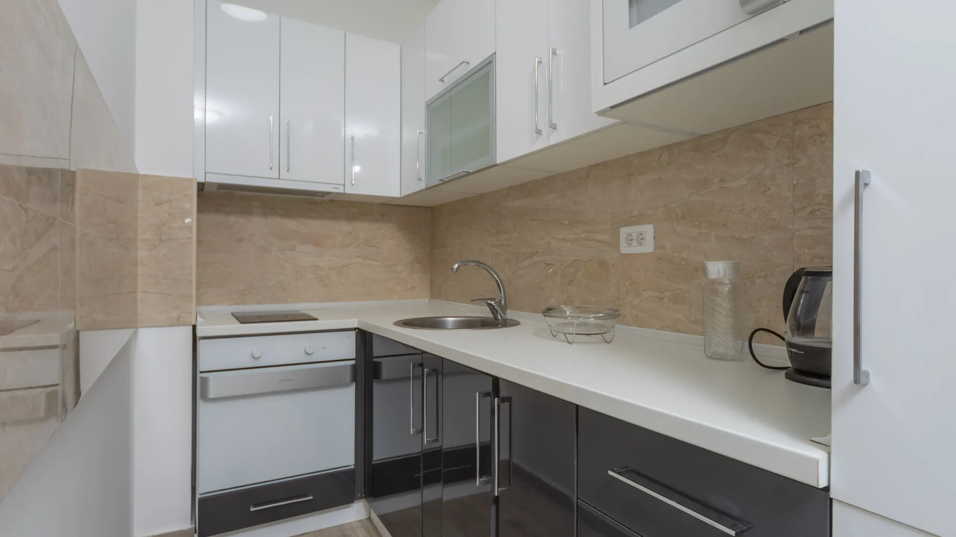 Sale, two bedroom apartment, 75m², Dobre Vode, Bar