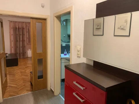 Izdavanje, jednosoban stan, 55m², Kruševac, Podgorica - image 2