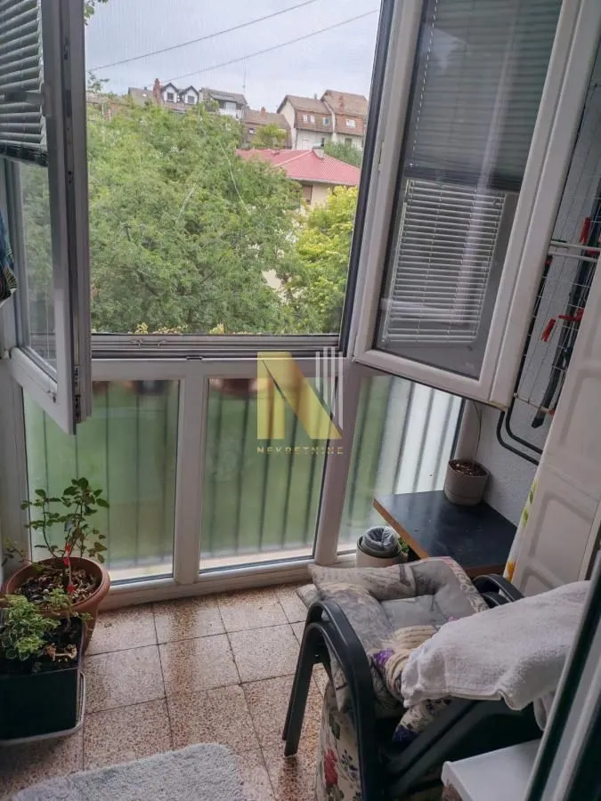 Prodaja, četvorosoban stan, 86m², Petrovaradin, Novi Sad