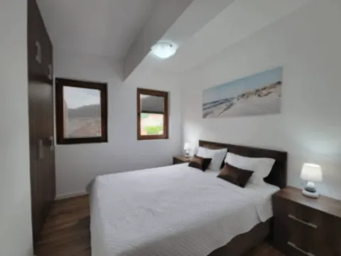 Rent, apartment, 70m², Velji Vinogradi, Budva - image 3