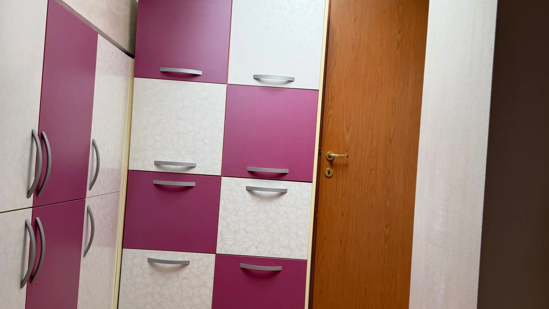 Prodaja, dvosoban stan, 60m², Centar, Cetinje