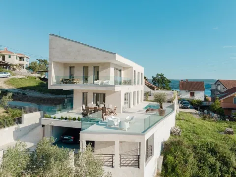 Rent, four bedroom apartment, 273m², Marići, Tivat - image 6