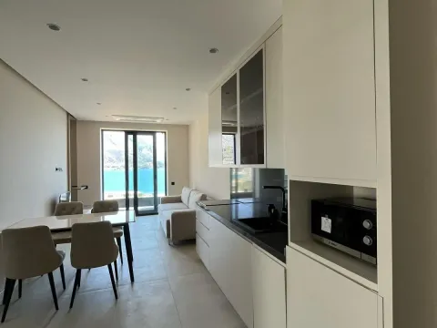 Sale, one bedroom apartment, 57m², Bečići, Budva - image 9