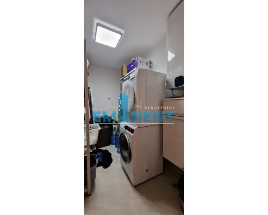 Prodaja, četvorosoban stan, 176m², Novi Beograd Blok 67, Novi Beograd Sve Podlokacije