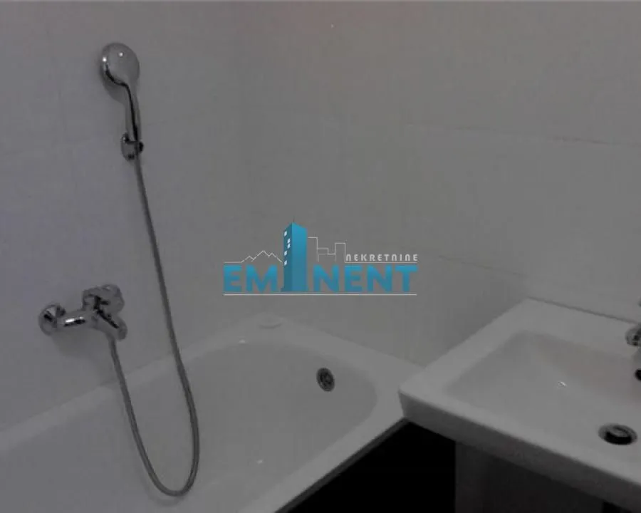 Rent, three bedroom apartment, 88m², Vračar Sve Podlokacije, Beograd