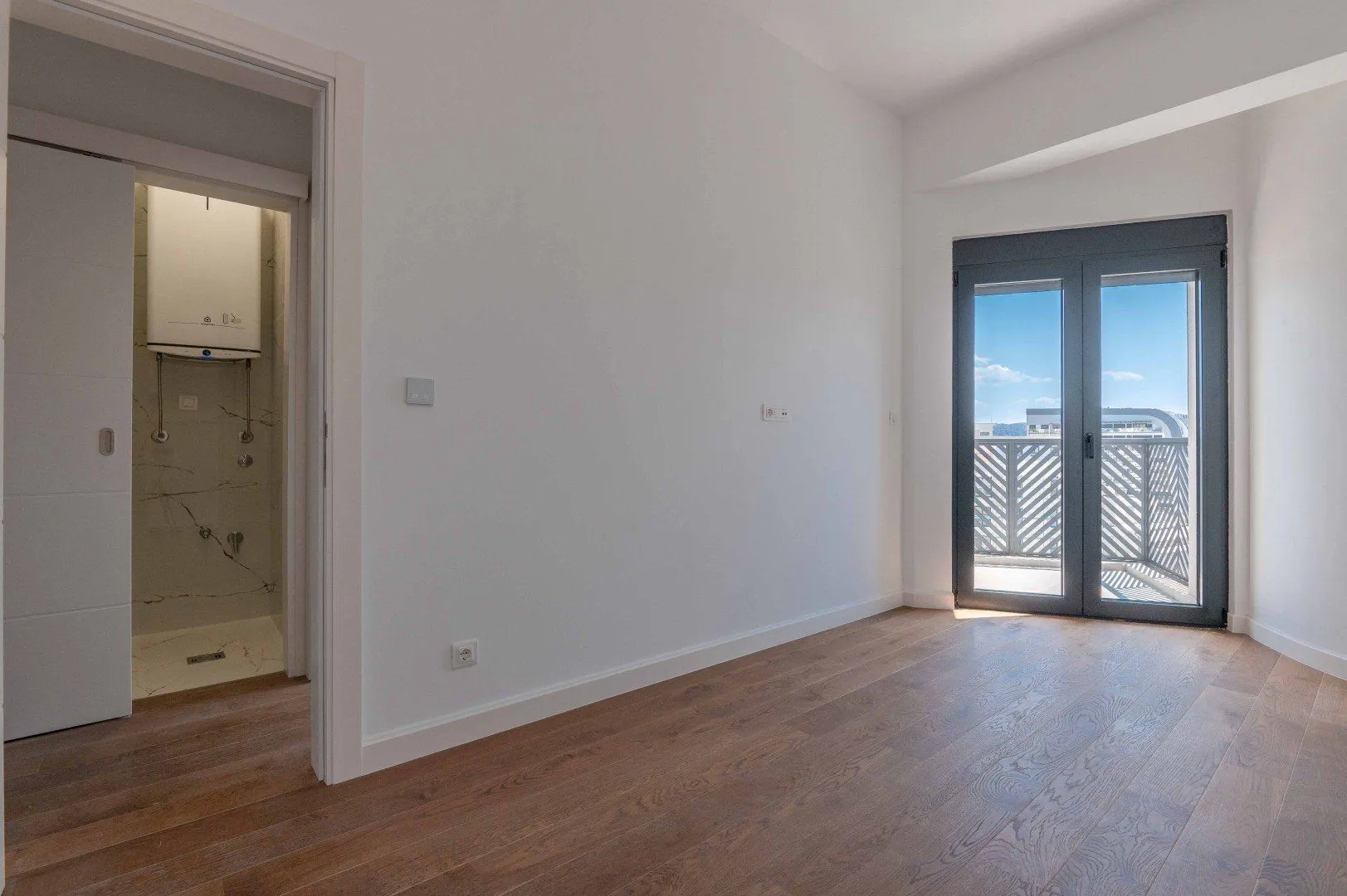 Sale, three bedroom apartment, 120m², Centar, Bar