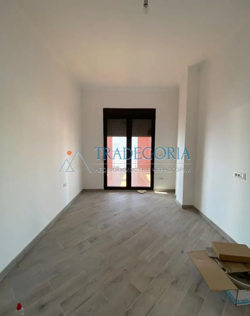 Prodaja, trosoban stan, 227m², Dobra Voda, Bar