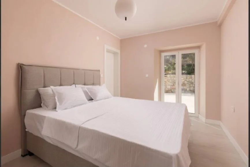 Rent, house, 200m², Kotor, Crna Gora