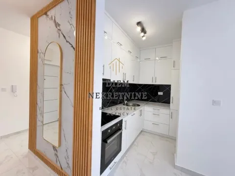 Rent, two bedroom apartment, 76m², Central Point, Podgorica - image 8