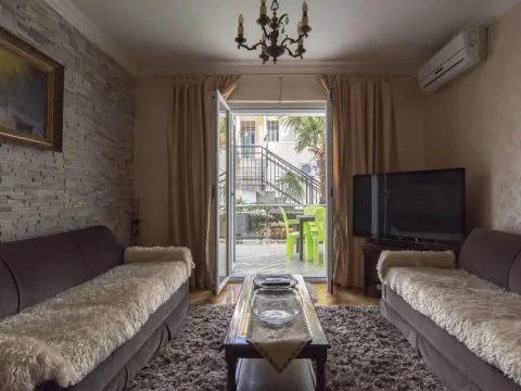 Sale, two bedroom apartment, 61m², Budva, Crna Gora - image 17