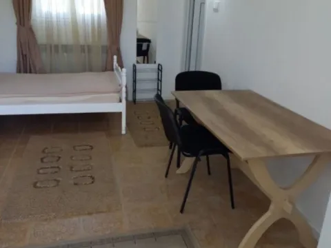 Izdavanje, kuća, 26m², Donja Gorica, Podgorica - image 4