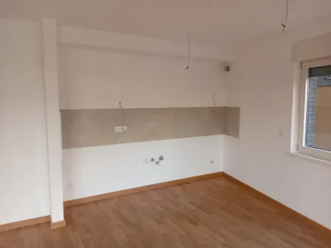 Sale, three bedroom apartment, 93m², Lekino Brdo, Voždovac Sve Podlokacije - image 2