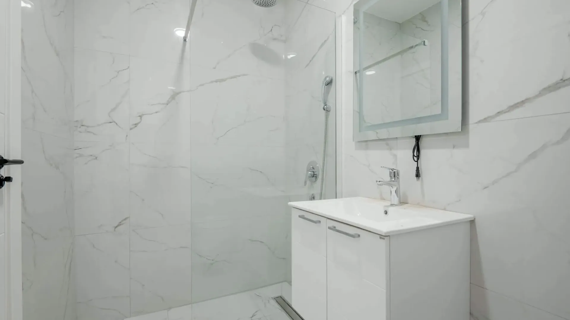 Sale, two bedroom apartment, 65m², Centar, Bar