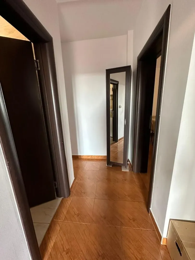 Izdavanje, trosoban stan, 100m², Seoce, Budva