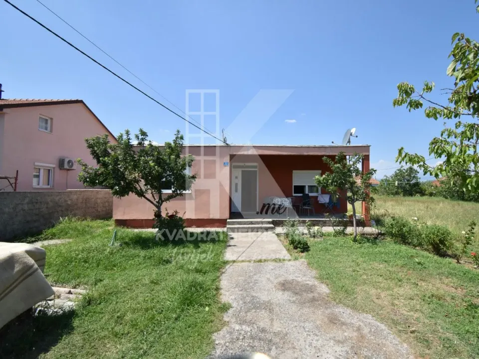 Sale, house, 120m², Dahna, Podgorica