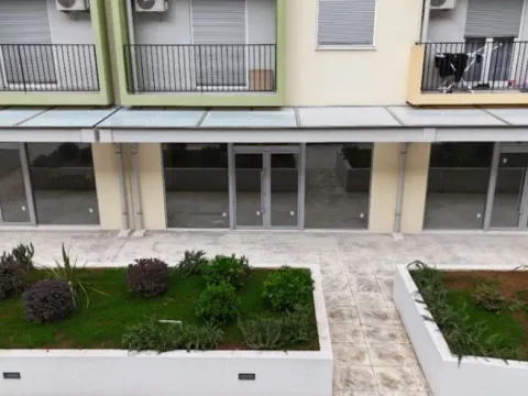 Sale, office space, 47m², Pobrežje, Podgorica - image 9