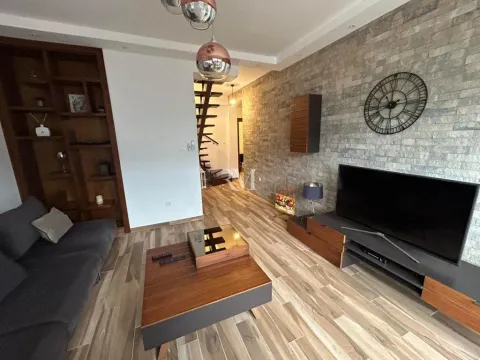 Rent, three bedroom apartment, 120m², Dobrota, Kotor - image 9