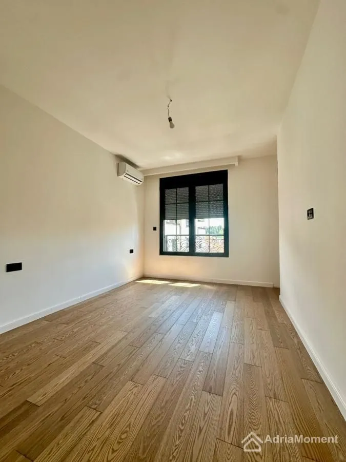 Prodaja, trosoban stan, 96m², Kalimanj, Tivat