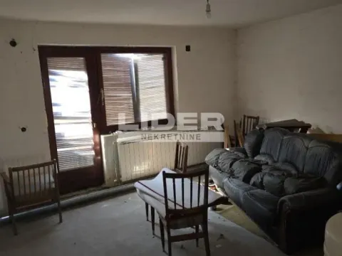 Prodaja, kuća, 247m², Voždovac Sve Podlokacije, Beograd - image 12