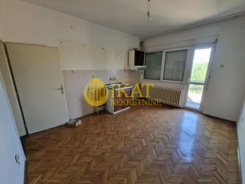 Prodaja, kuća, 221m², Rakovica, Beograd - image 4