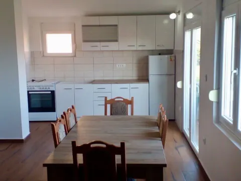 Rent, two bedroom apartment, 104m², Šušanj, Bar - image 2