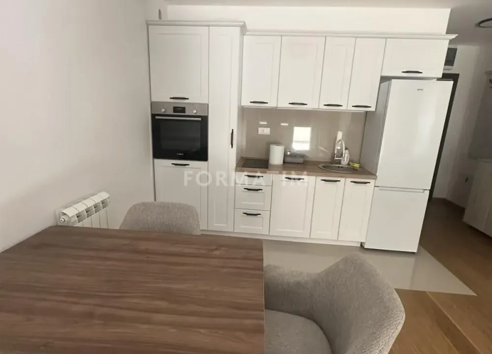 Izdavanje, jednosoban stan, 43m², Gradska Bolnica, Zvezdara Sve Podlokacije