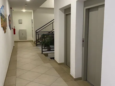 Prodaja, jednosoban stan, 35m², Ljubović, Podgorica - image 11