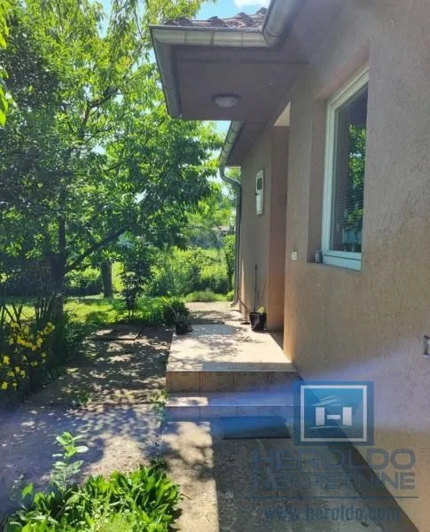 Prodaja, kuća, 113m², Ribare, Jagodina