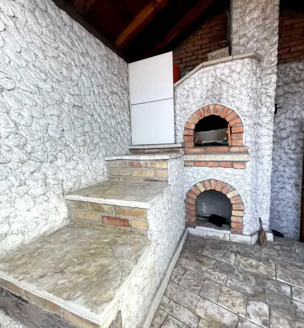 Sale, apartment, 138m², Lekino Brdo, Voždovac Sve Podlokacije
