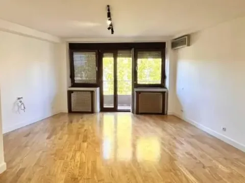 Rent, apartment, 111m², Vračar Hram, Vračar Sve Podlokacije