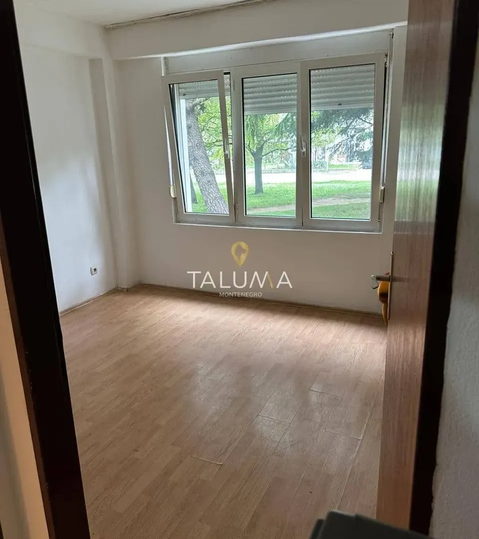 Sale, apartment, 95m², Makedonsko naselje, Bar