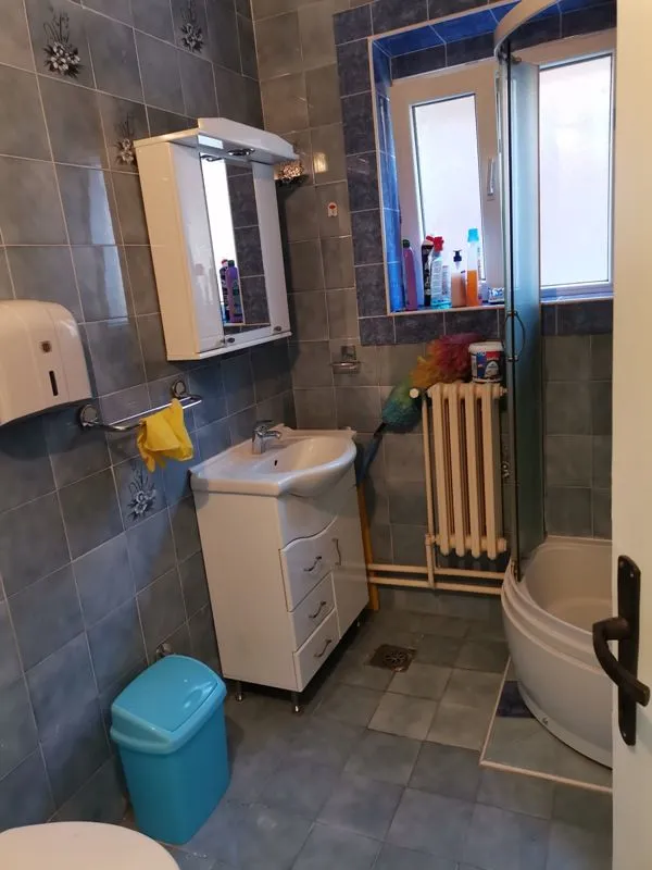 Rent, four bedroom apartment, 105m², Voždovac Sve Podlokacije, Beograd
