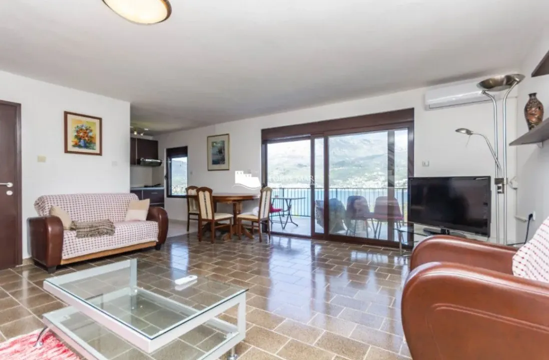 Sale, house, 110m², Njivice, Herceg Novi