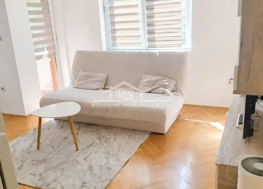 Rent, one bedroom apartment, 33m², Petlovo Brdo, Beograd