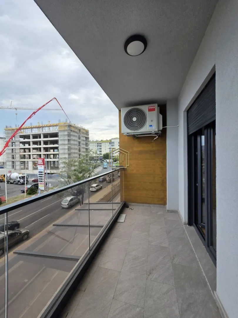 Izdavanje, dvosoban stan, 67m², Stari Aerodrom, Podgorica