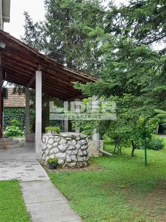 Prodaja, kuća, 347m², Baranda, Opovo