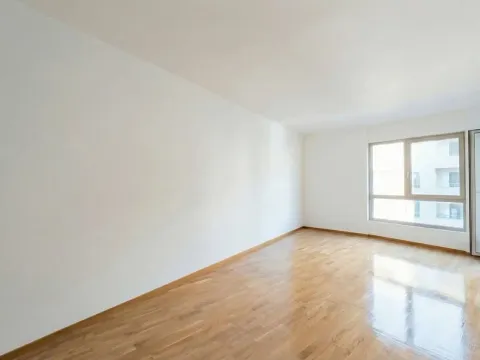 Sale, one bedroom apartment, 44m², Bečići, Budva - image 1